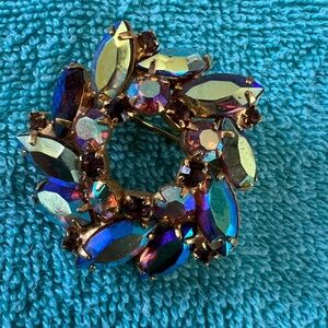 Opulent Gold and Blue Gemstone Brooch